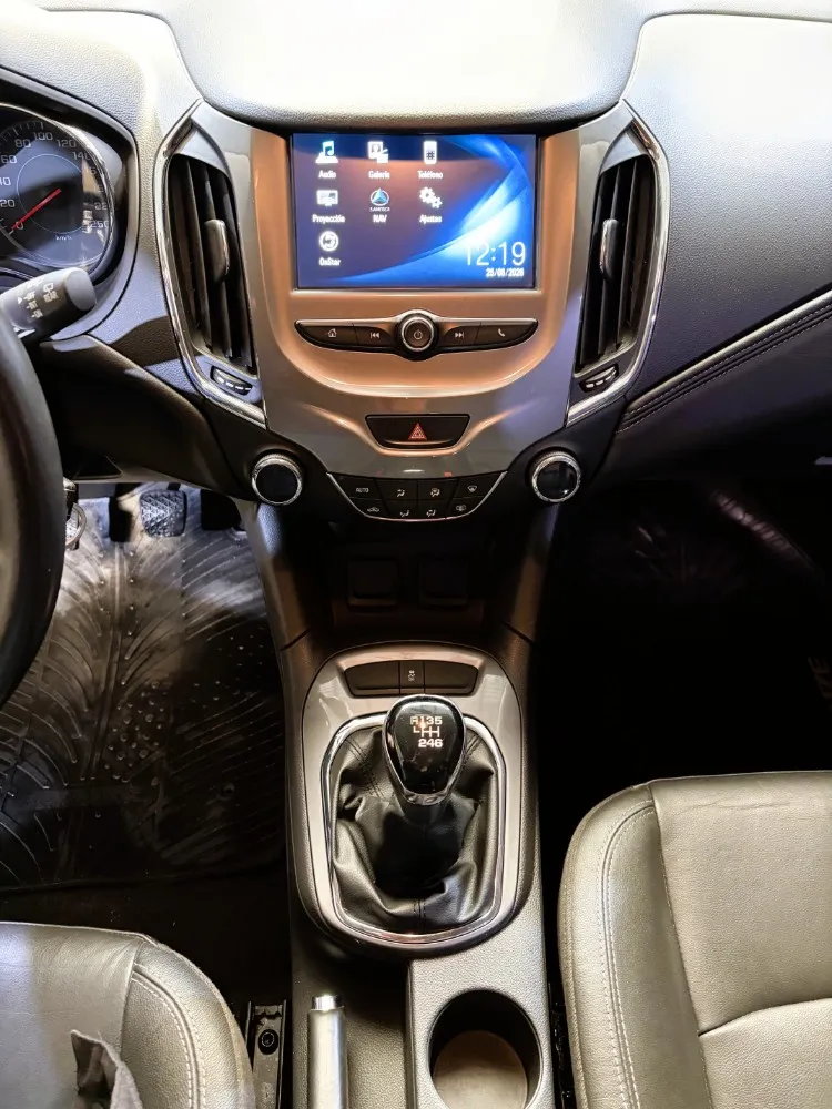 Chevrolet Cruze LT 5p MT — foto 8