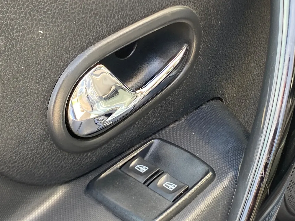 Renault SANDERO STEPWAY 5P 1,6 16V Dynamique — foto 13