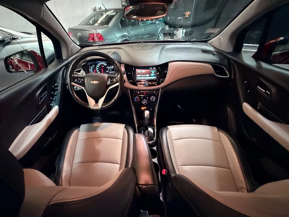 Chevrolet Tracker 1.8 Premier+ AWD At 140cv — foto 2