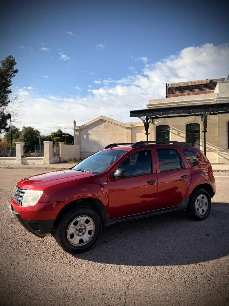 Renault DUSTER — foto 11
