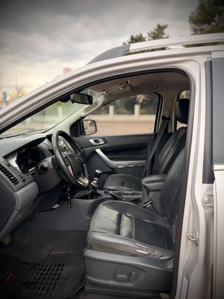 Ford RANGER LIMITED — foto 2