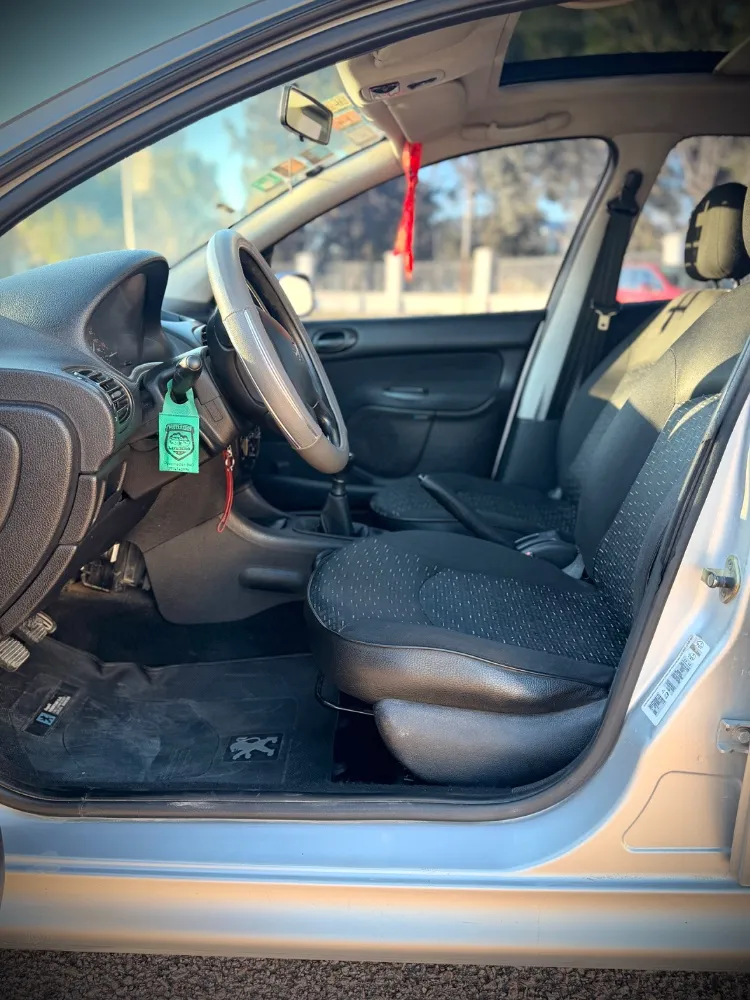 Peugeot 206 Premium — foto 9