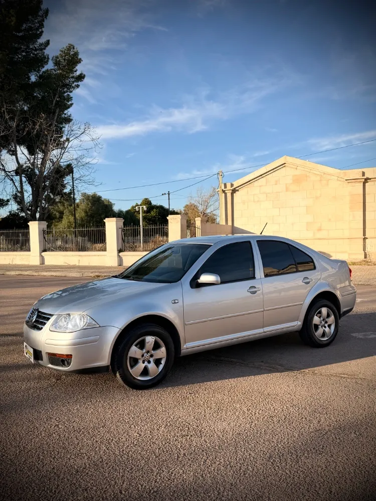 Volkswagen BORA 2.0 — foto 10