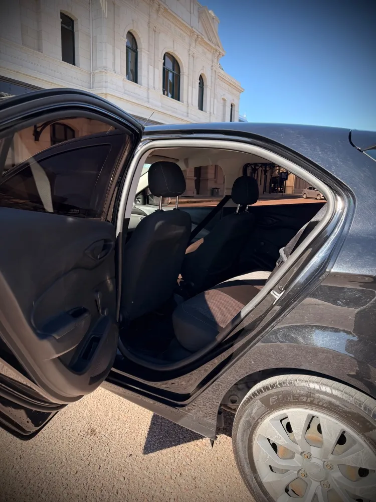 Chevrolet ONIX 4P 1,0 T Plus Lt — foto 9