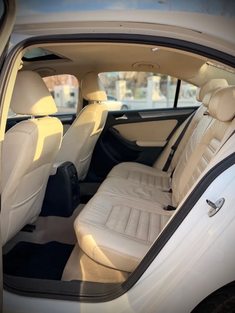 Volkswagen VENTO TSI — foto 4
