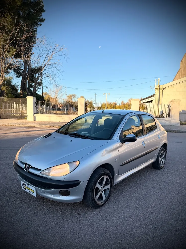 Peugeot 207 COMPACT — foto 11