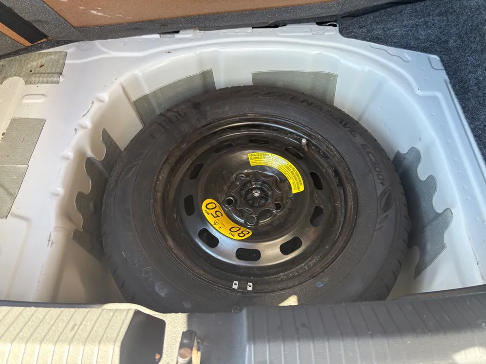Volkswagen Polo Comfortline Plus 1.6 MSI AT — foto 12