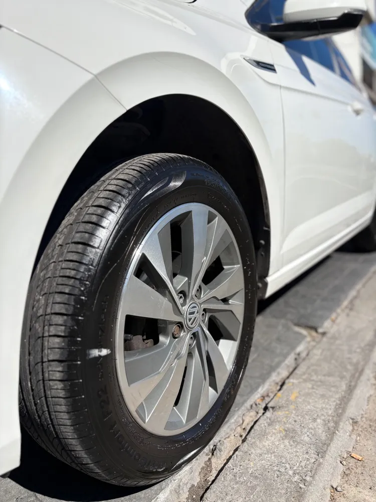 Volkswagen Polo Comfortline Plus 1.6 MSI AT — foto 18