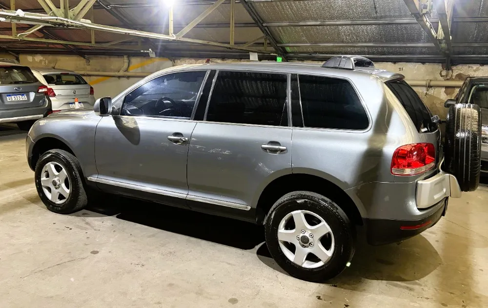Volkswagen Touareg 2.5 TDI R5 PREMIUM — foto 4
