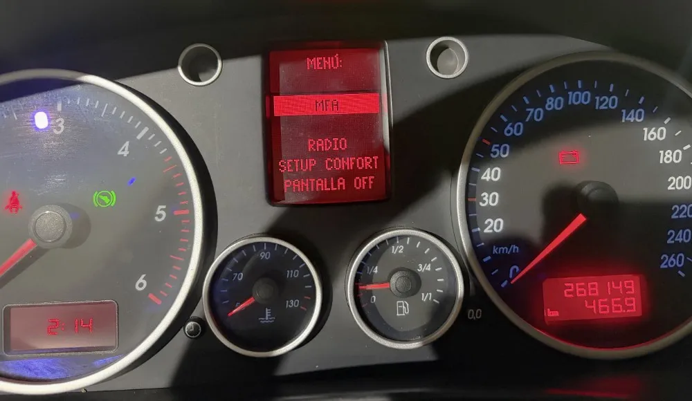 Volkswagen Touareg 2.5 TDI R5 PREMIUM — foto 7
