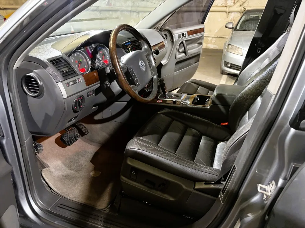 Volkswagen Touareg 2.5 TDI R5 PREMIUM — foto 10