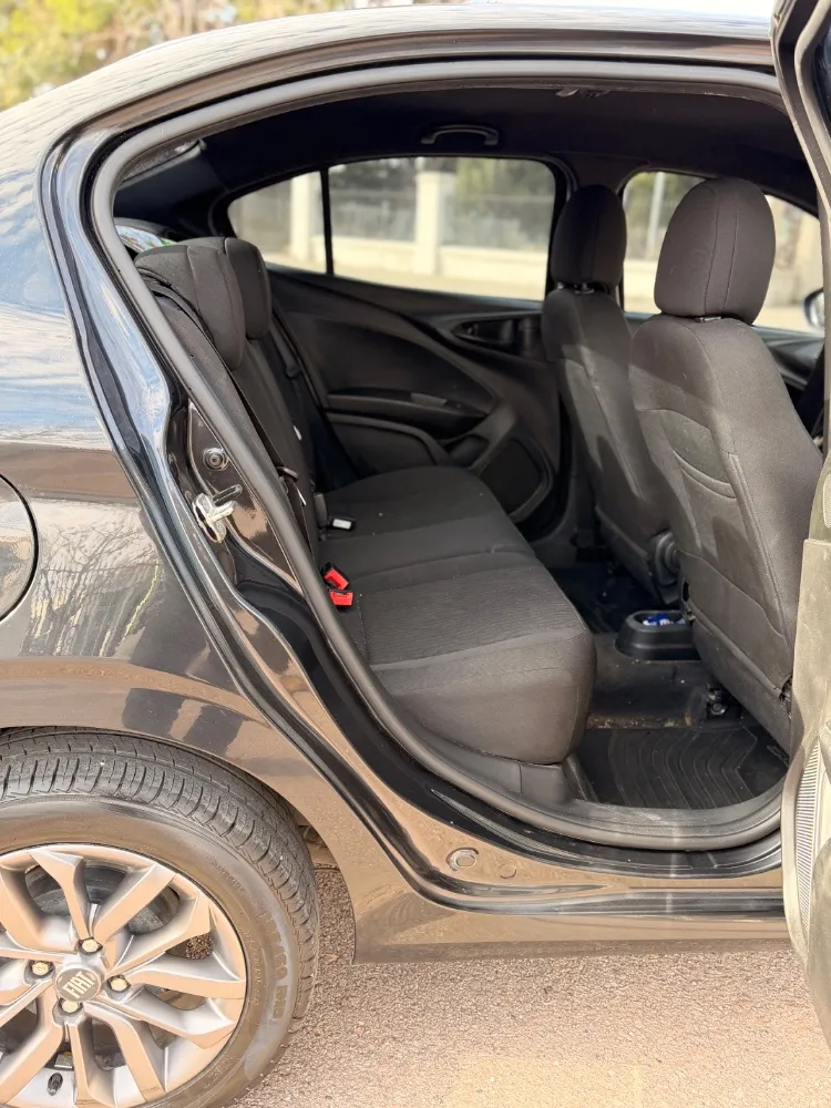 Fiat CRONOS 4P 1,3 Drive Gse — foto 10