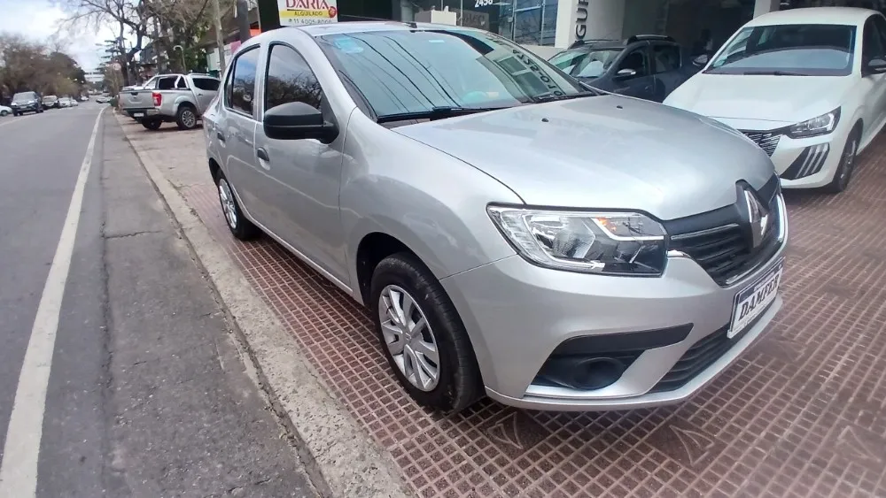 Renault LOGAN 4P 1,6 16V Life Pack — foto 6