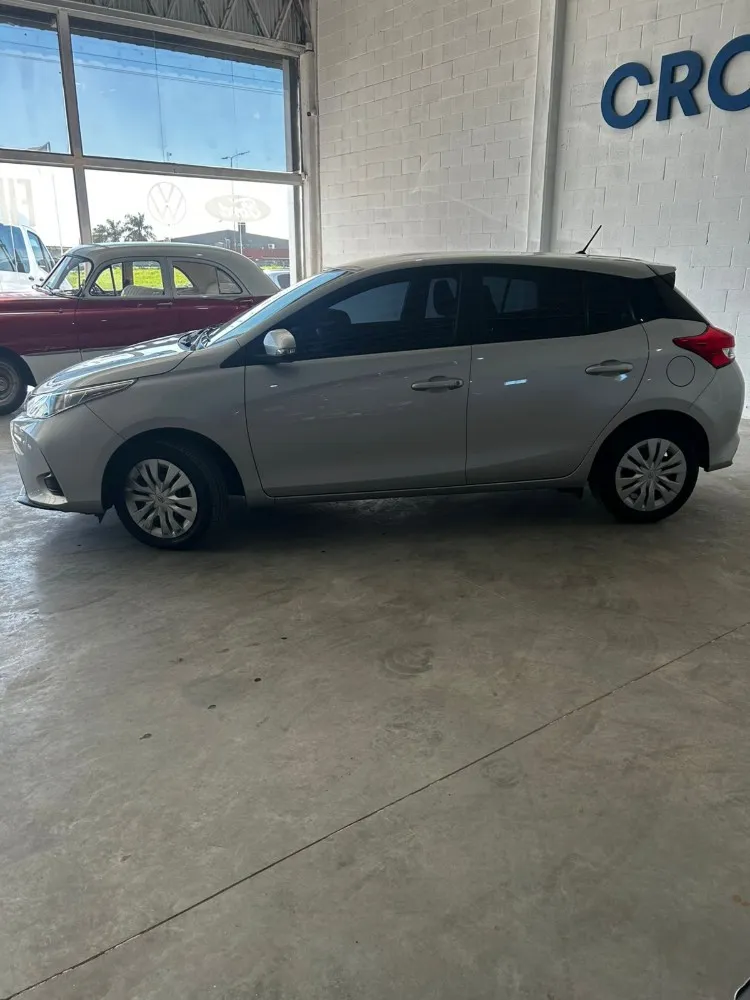 Toyota YARIS XS — foto 8