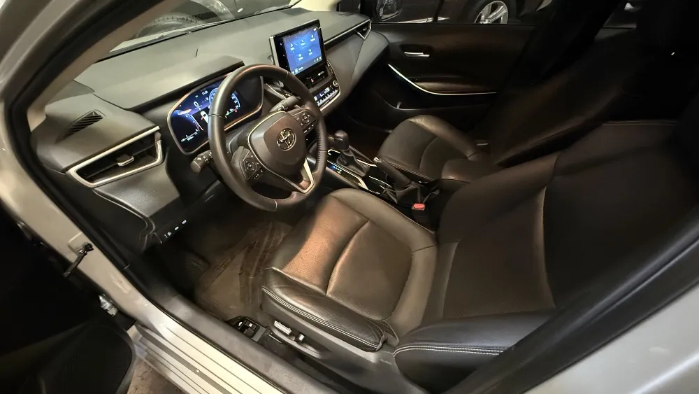 Toyota Corolla 4P 2,0 Seg CVT 2024 — foto 3