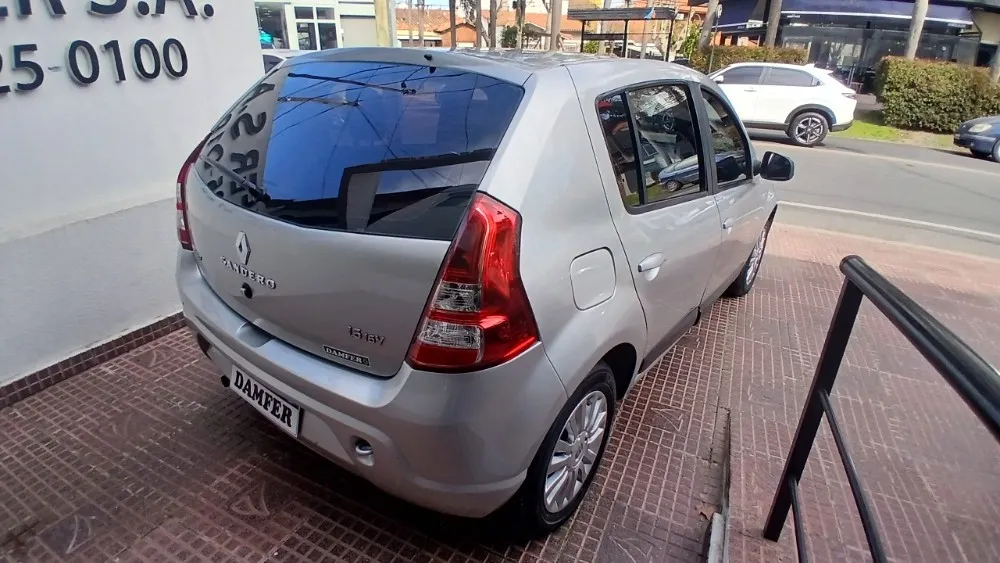 Renault SANDERO 5P 1,6 16V Privilege  2012 — foto 5
