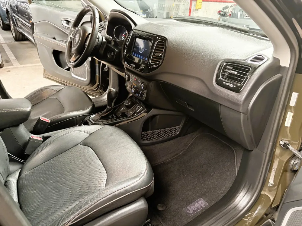 Jeep Compass Limited 4x4 ATX9 — foto 16