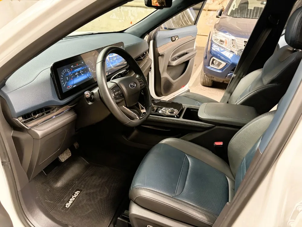 Ford TERRITORY 5P 1,8 T At7 Titanium 2024 — foto 14