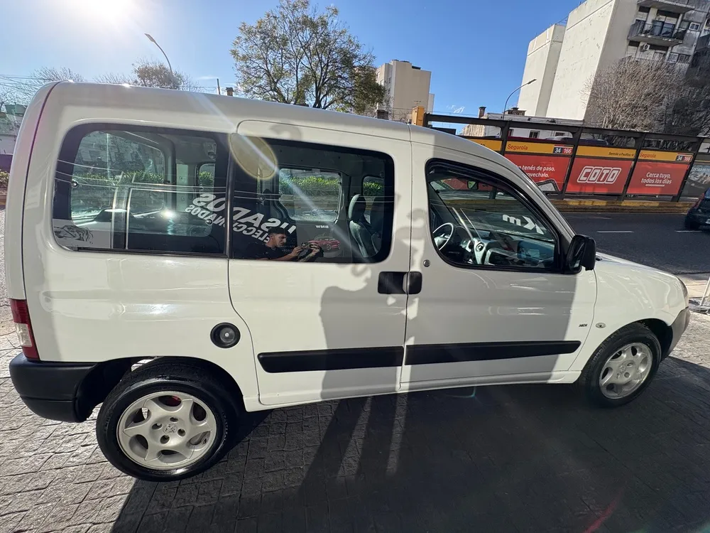 Peugeot Partner PATAGONICA 1.6 Hdi  — foto 2