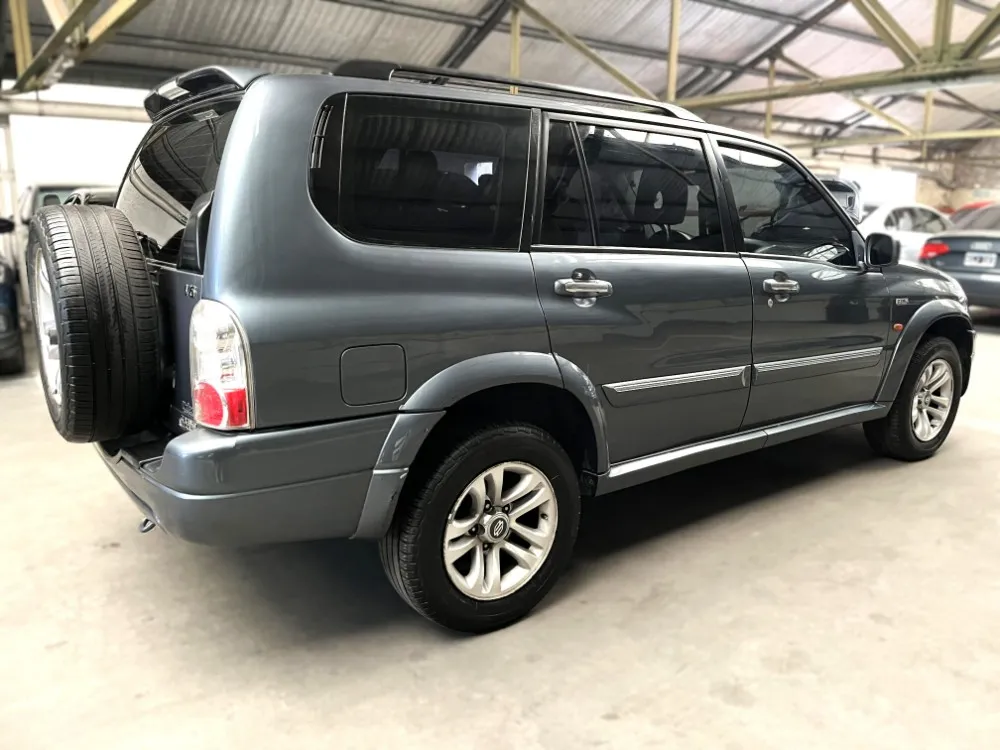 Suzuki Grand Vitara XL7 — foto 5