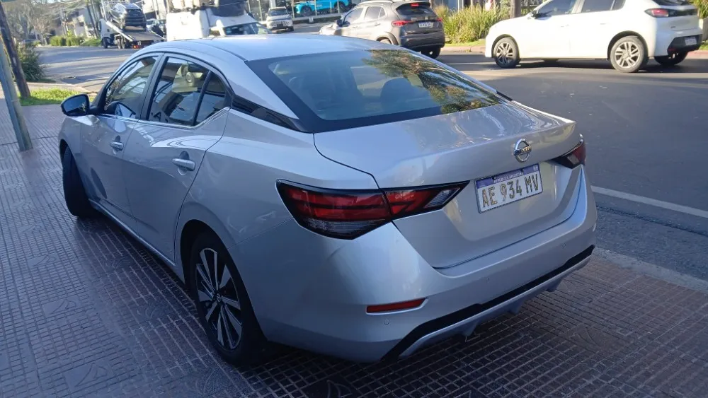 Nissan Sentra Advance — foto 14