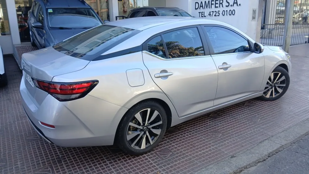 Nissan Sentra Advance — foto 15