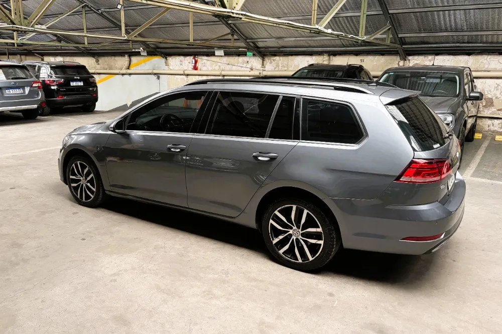 Volkswagen Golf Variant 5P 1,4 TSI Highline DSG 2018 — foto 4