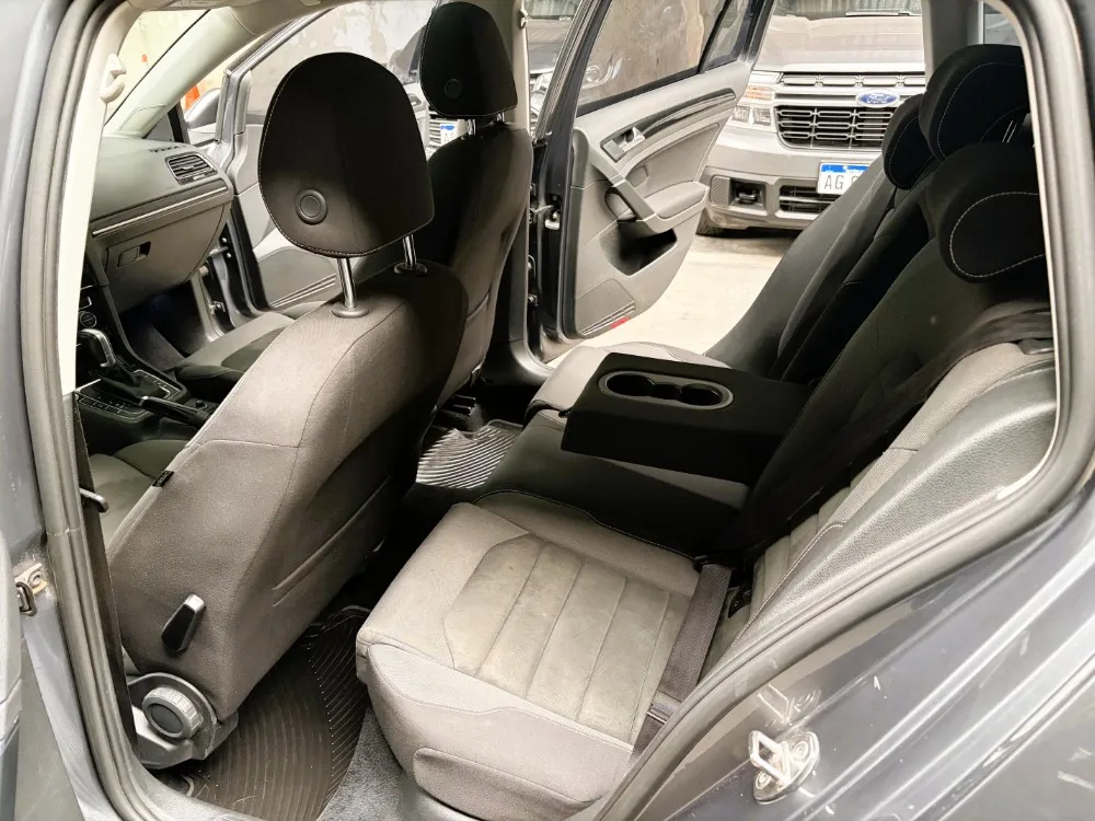Volkswagen Golf Variant 5P 1,4 TSI Highline DSG 2018 — foto 14
