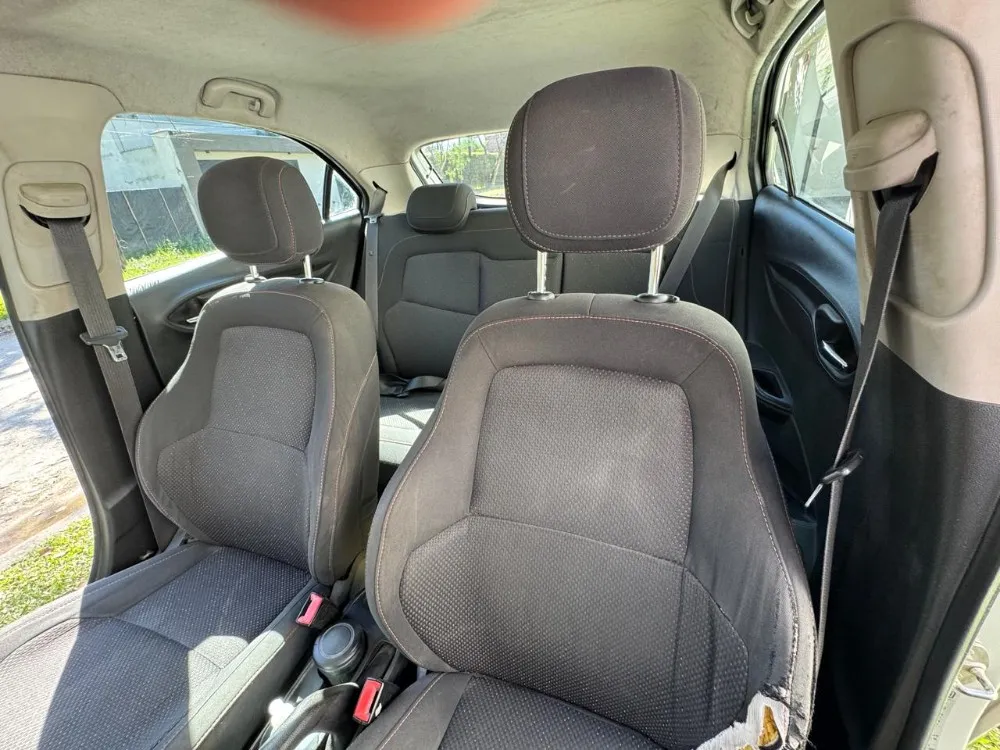Chevrolet ONIX 5P 1,4 Ltz — foto 7