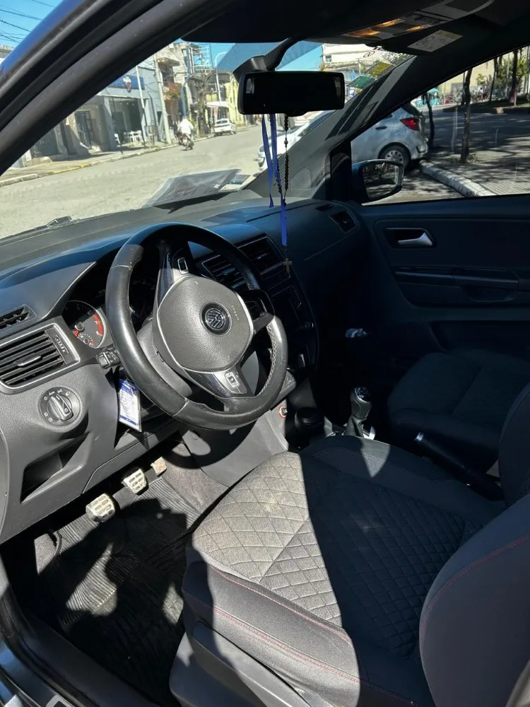Volkswagen FOX 5P 1,6 Highline — foto 5