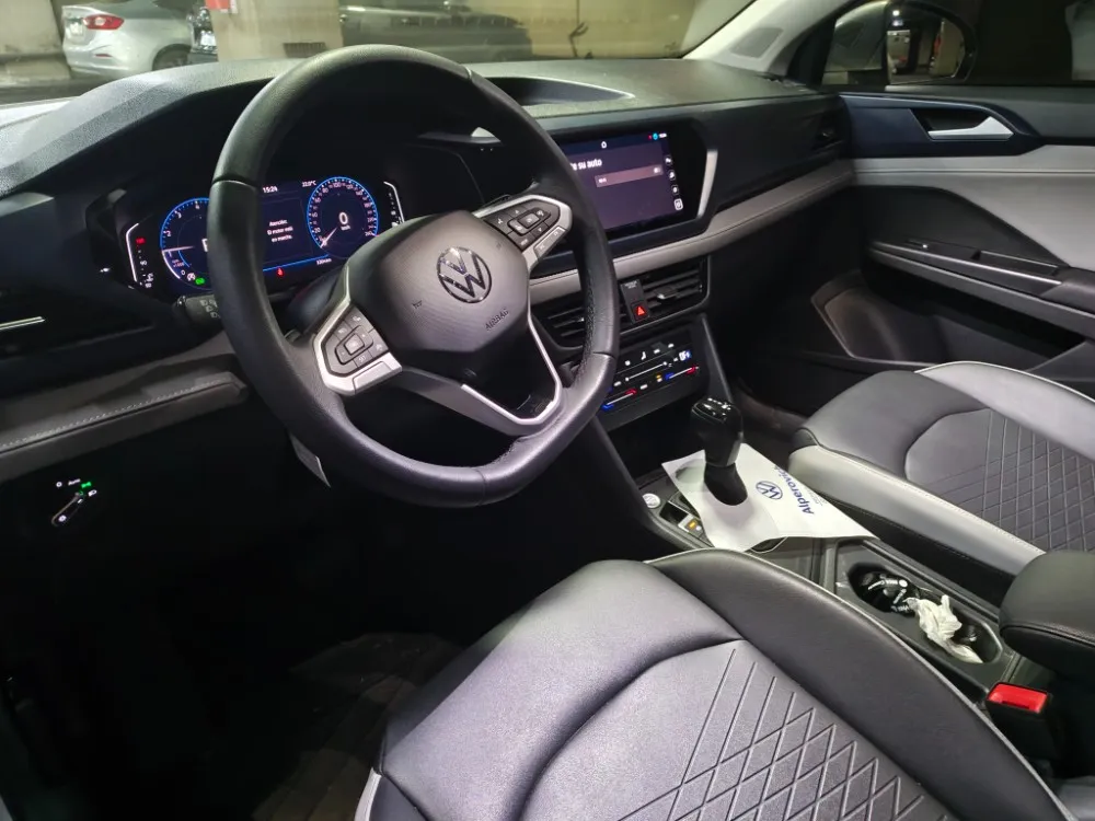 Volkswagen TAOS 5P 1,4 TSI 250 Comfortline Tipt 2023 — foto 4