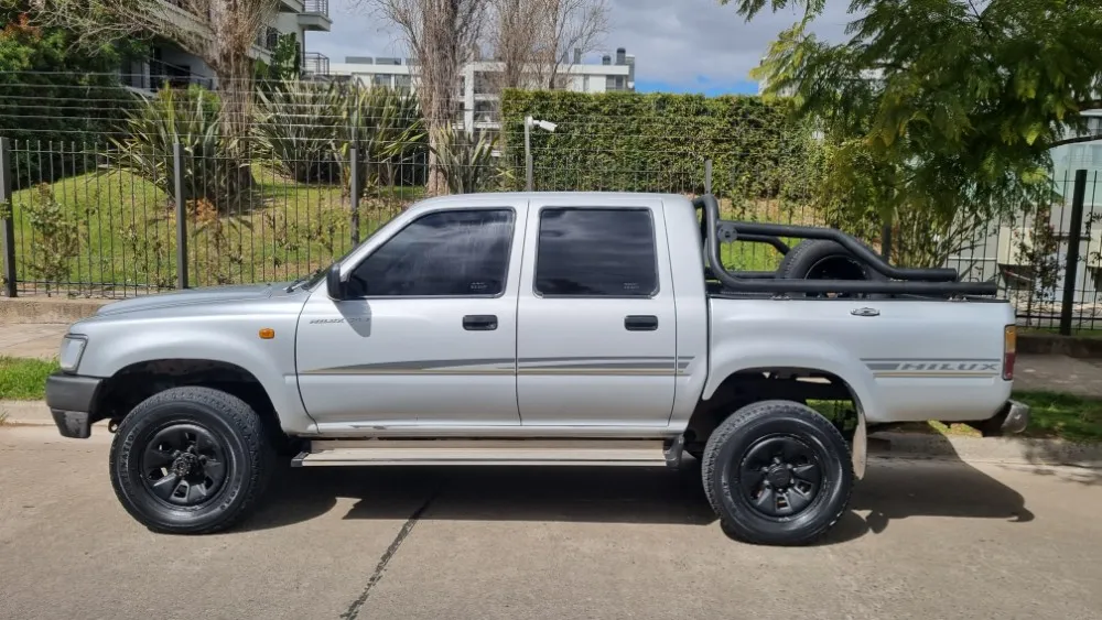 Toyota HILUX PICK - UP DX 3.0 D 4x4   — foto 11