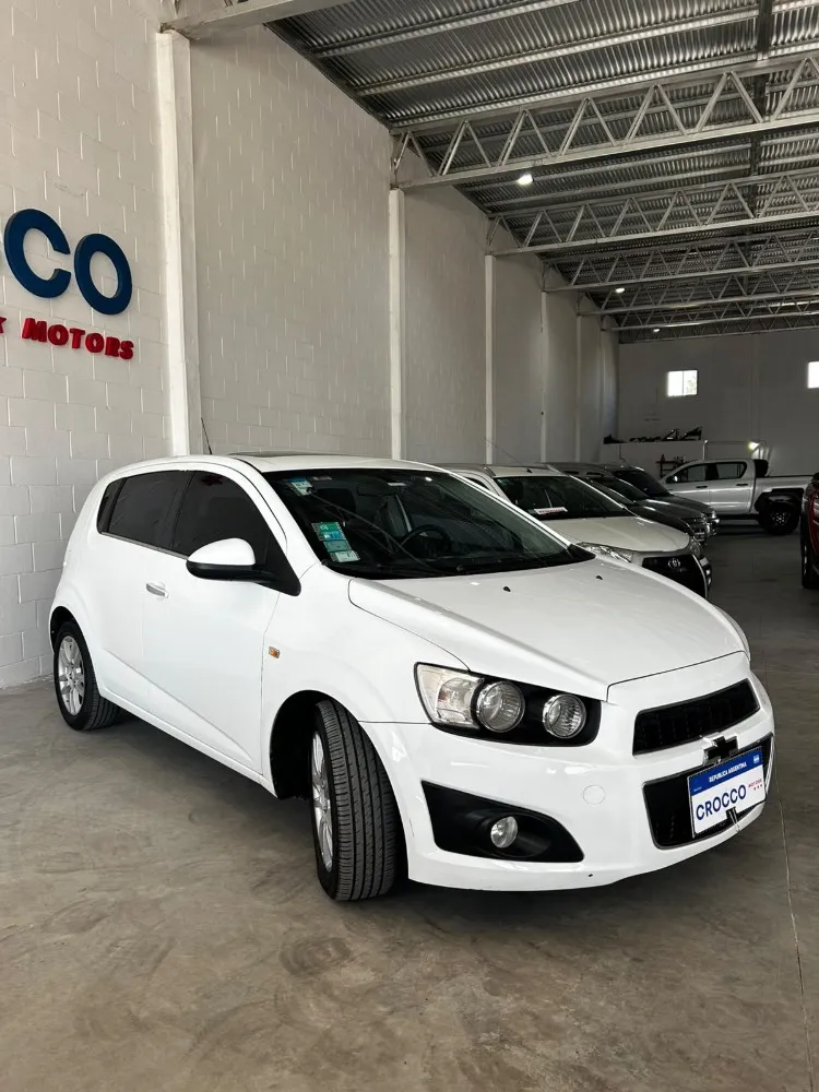 Chevrolet SONIC LTZ MT — foto 7