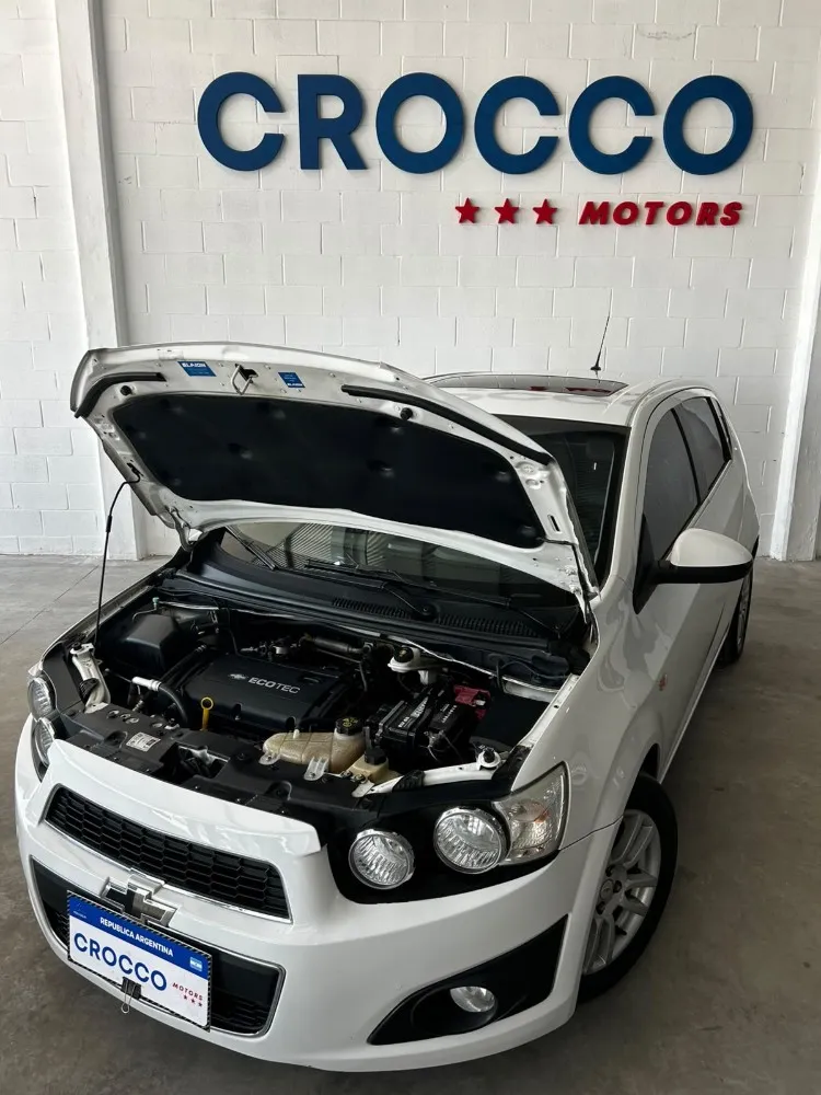 Chevrolet SONIC LTZ MT — foto 11