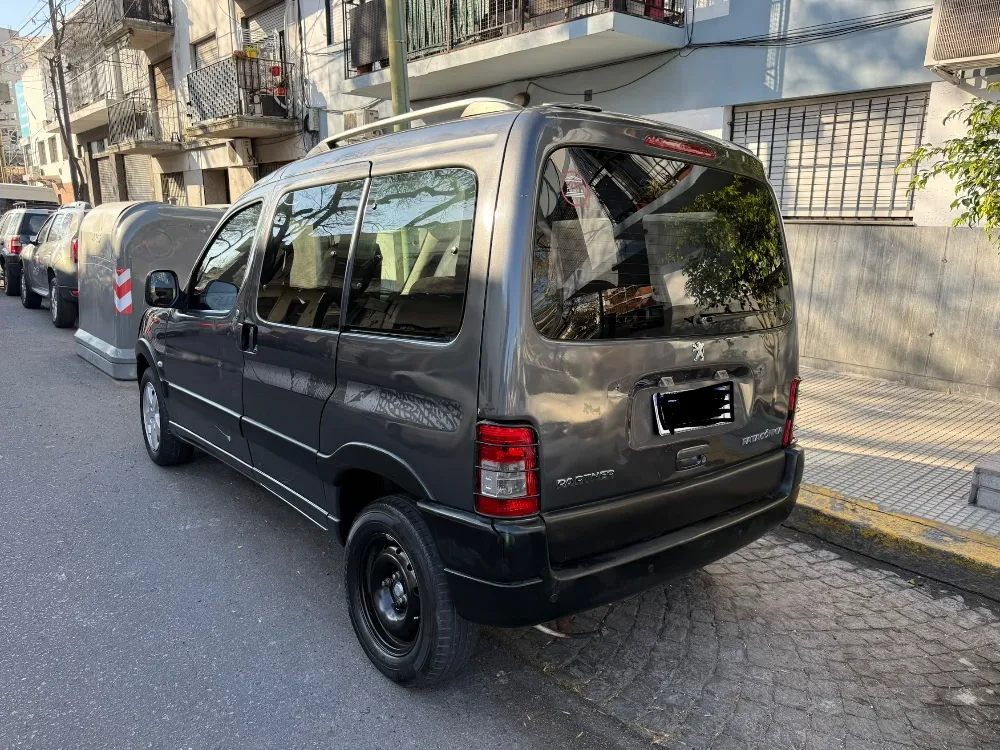Peugeot Partner Patagonica 1,6 2plc Vtc Plus 2014 — foto 4
