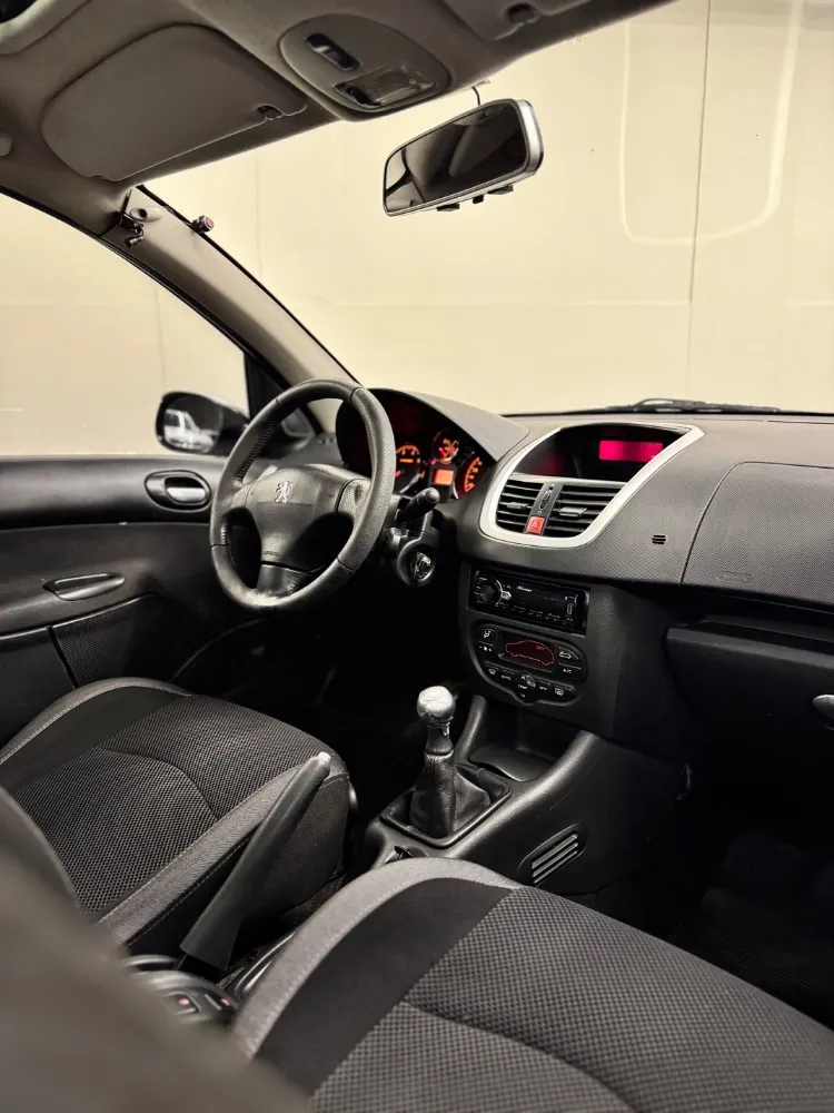 Peugeot 207 3P 1,6 Xt Compact Premium — foto 11