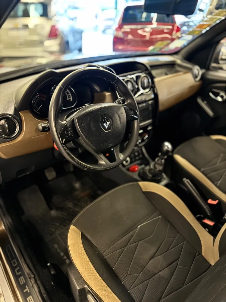 Renault Duster 5P 2,0 4X4 Privilege — foto 3