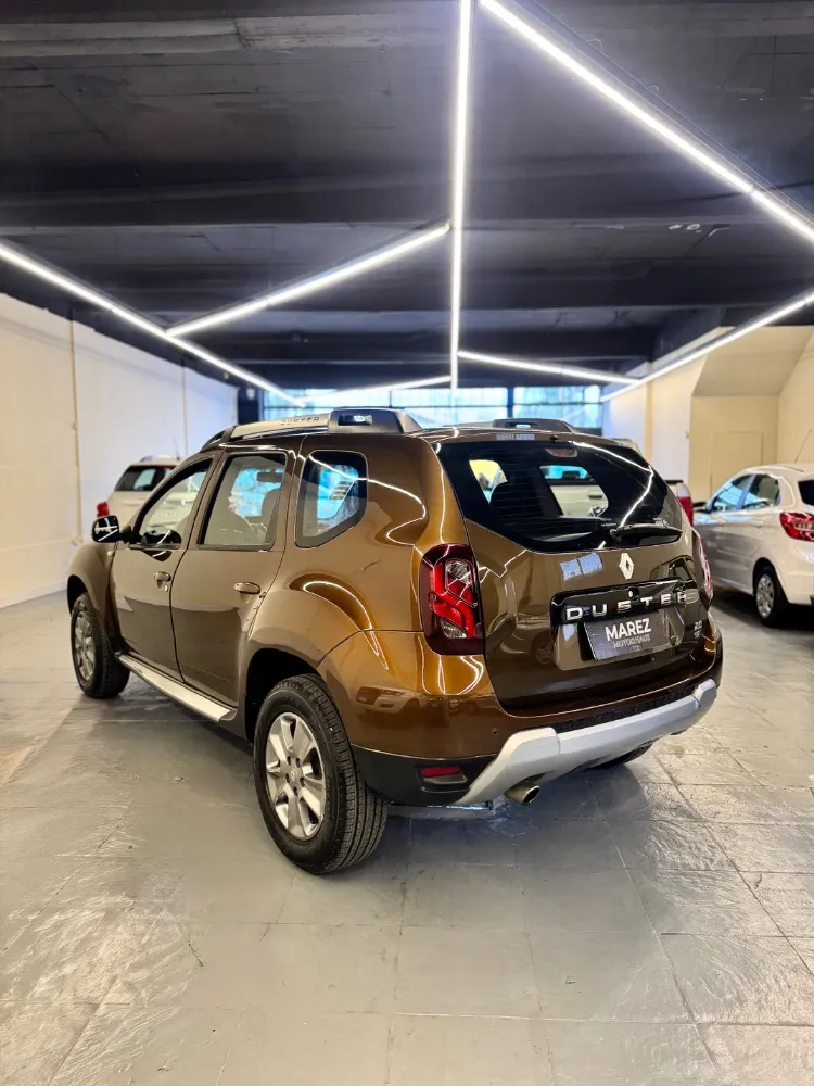Renault Duster 5P 2,0 4X4 Privilege — foto 8