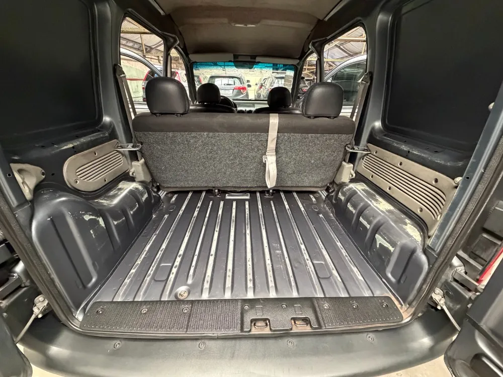 Renault Kangoo Express Confort 1.6 5A CD DA CA SVT — foto 14