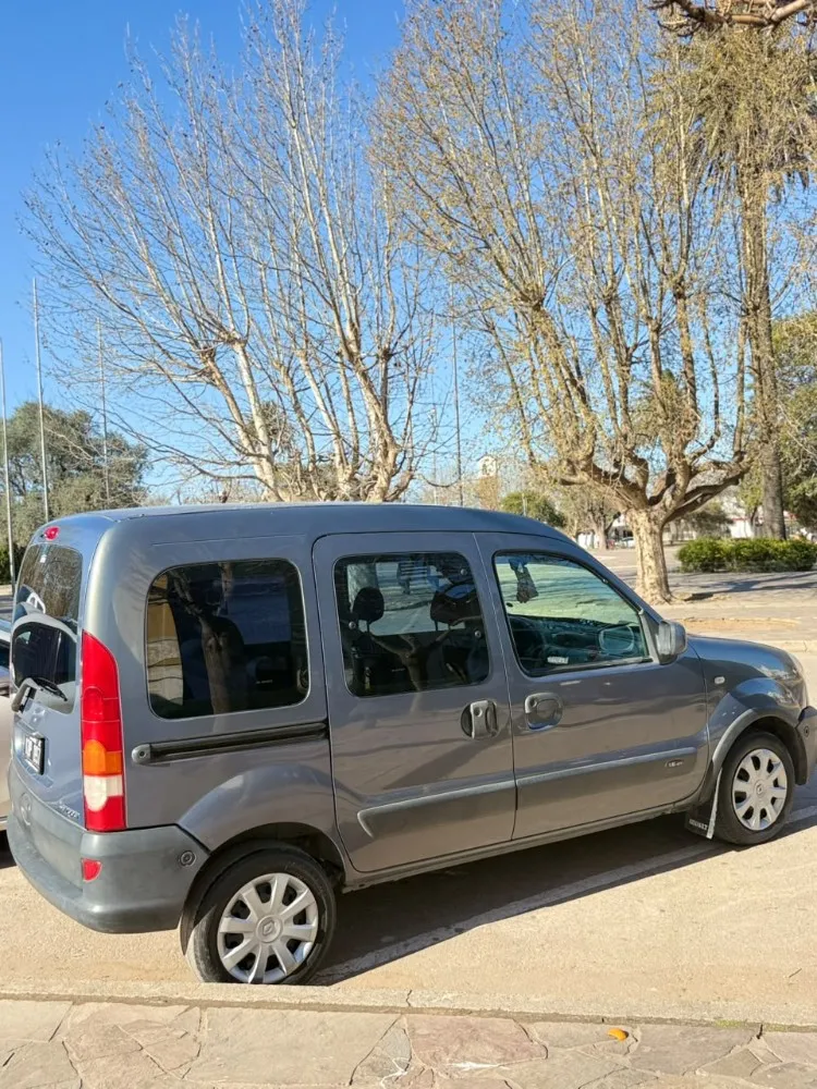Renault Kangoo 1.6 — foto 2