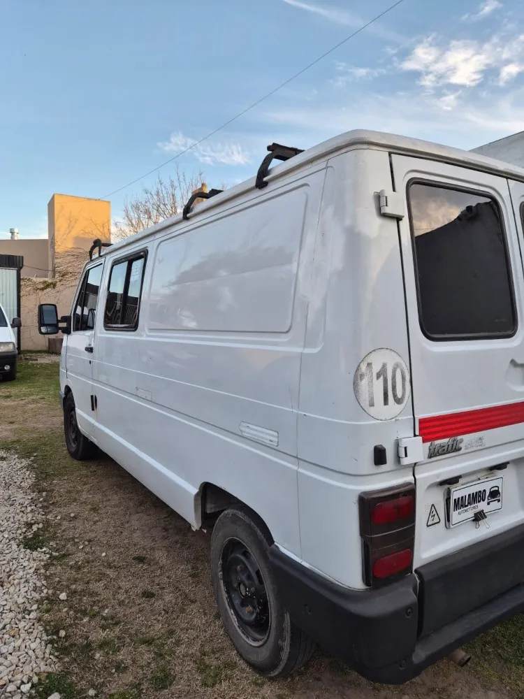 Renault Trafic  Furgón  — foto 8