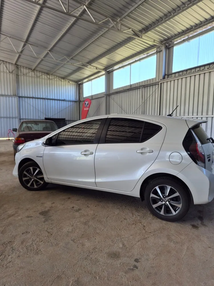 Toyota PRIUS C 1.5 HYBRID — foto 4