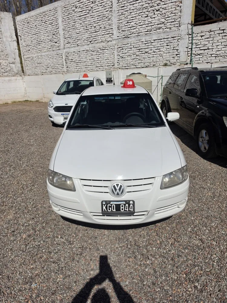 Volkswagen GOL 3P 1,4l Power 4g Dh A/c — foto 3