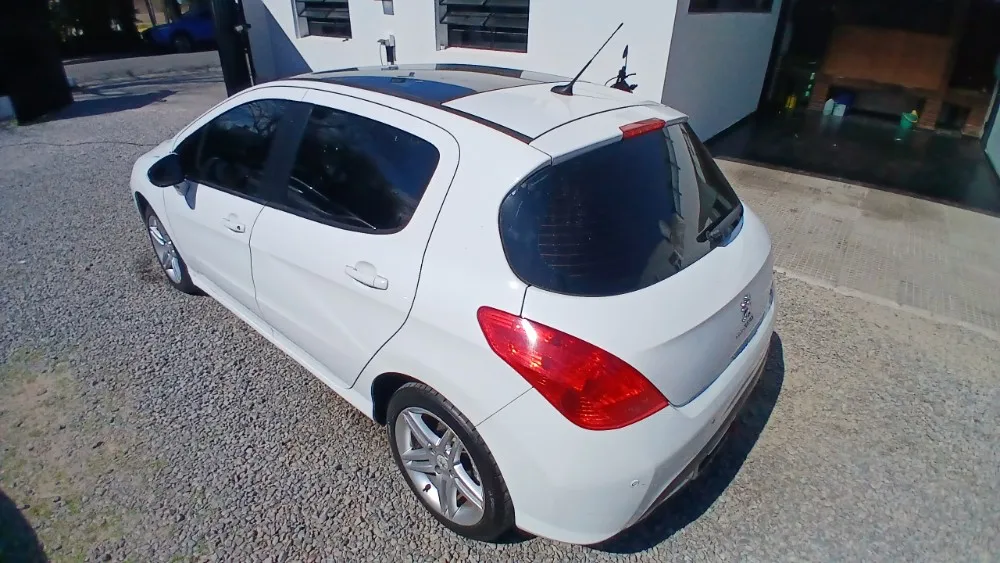 Peugeot 308 5P 2,0 Feline — foto 4