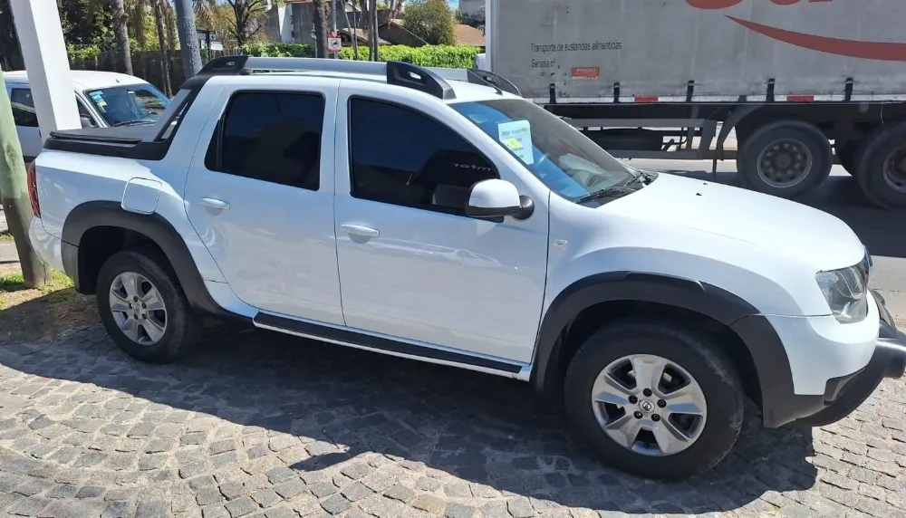 Renault DUSTER OROCH PICK - UP D/C 2,0 Outsider Plus — foto 2