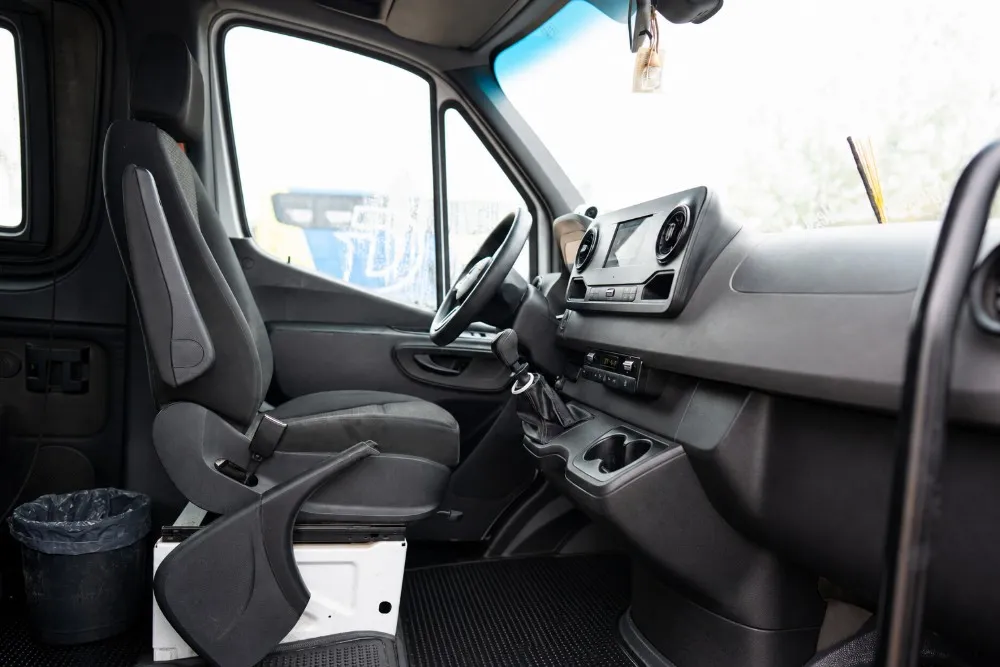 Mercedes-Benz Sprinter 517 Cdi — foto 6