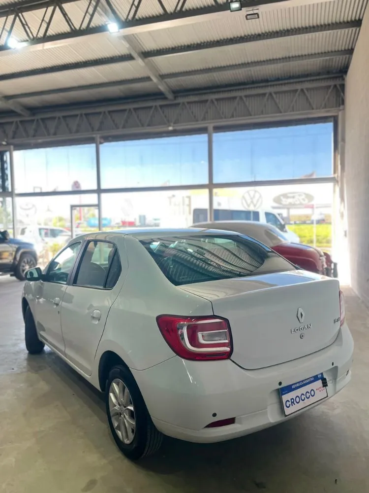 Renault LOGAN PRIVILEGE 1.6 — foto 7