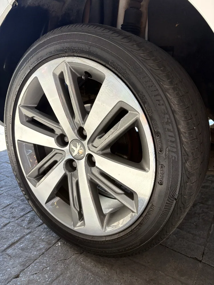 Peugeot 308 FELINE Thp tiptronic  — foto 16