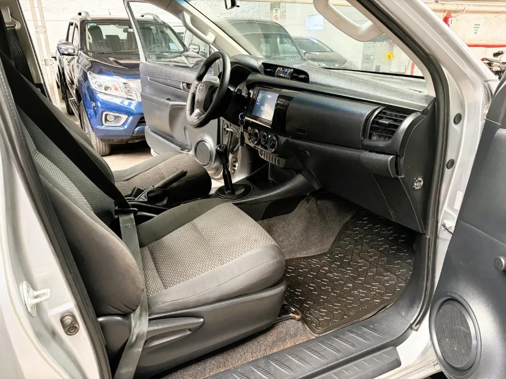 Toyota Hilux 4X4 CS DX 2.4 TDI 6 MT — foto 13