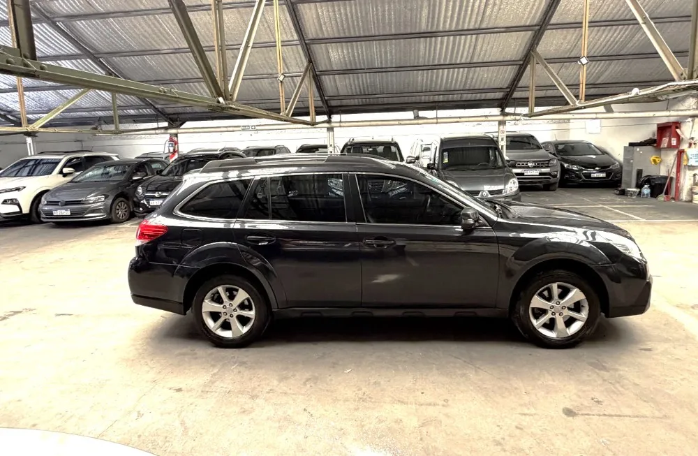 Subaru Outback 3.6R — foto 4